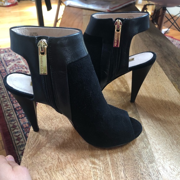 Louise et Cie Lo-Sabal Open-toe Black Suede Shoe - Picture 4 of 7